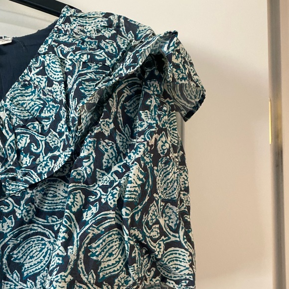 Anthropologie blue and white romper with fun sleeves - Picture 4 of 4